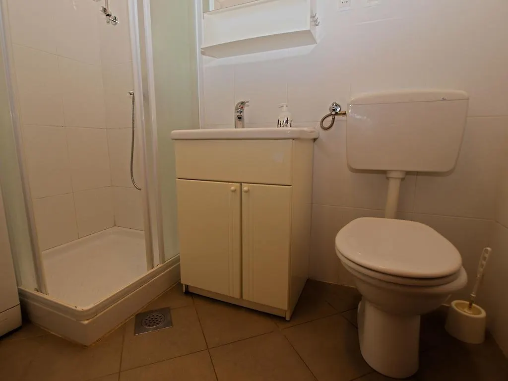 Apartments Milio 1105 Fažana